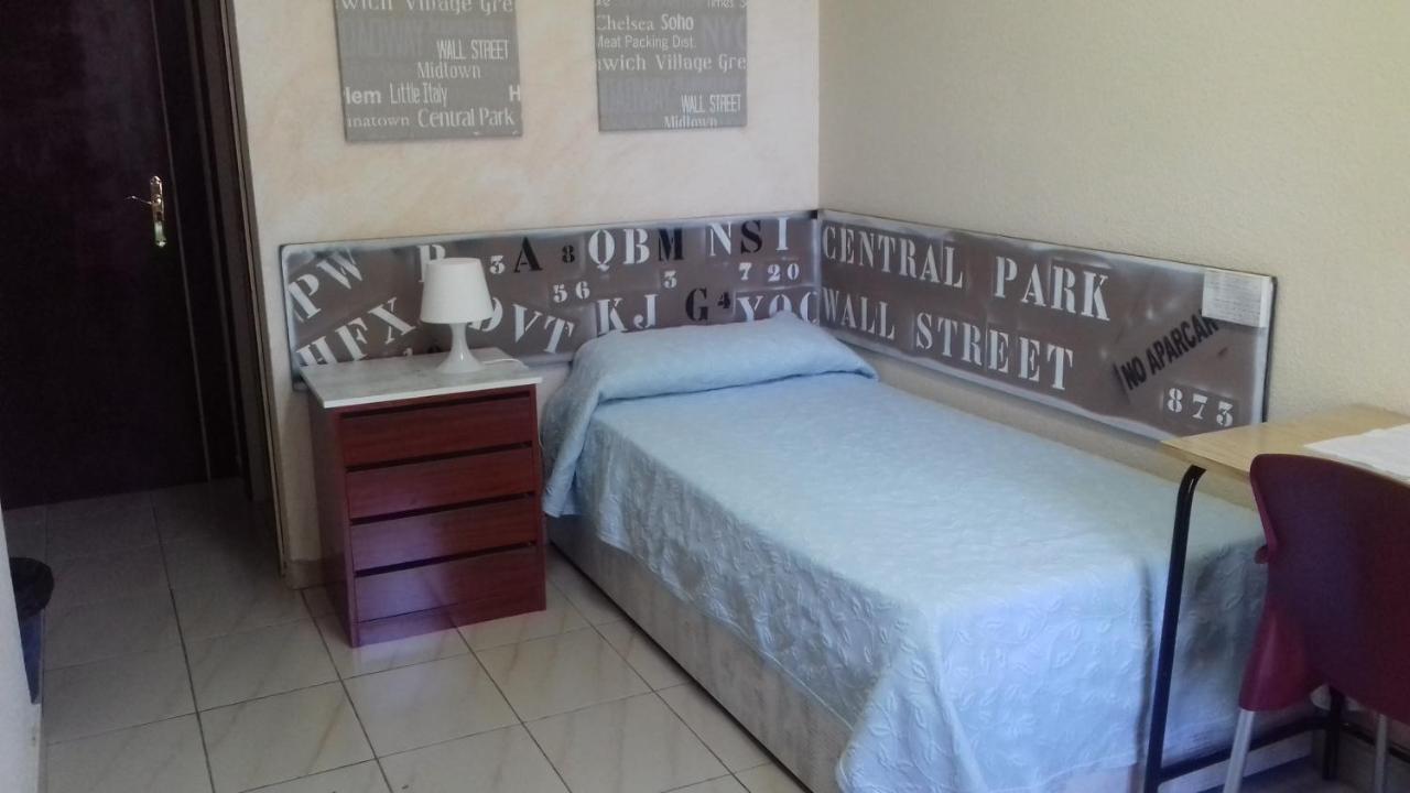 Residencia Diego Martinez Palencia Extérieur photo