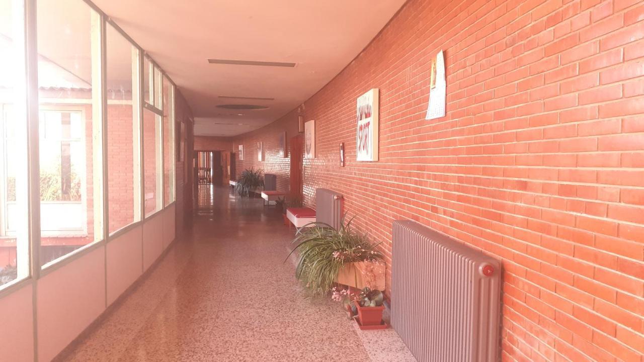 Residencia Diego Martinez Palencia Extérieur photo